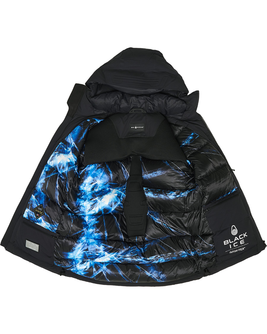 Mies | Takit | Sail Racing | Black Ice Gore-Tex Down Hooded Jacket Carbon