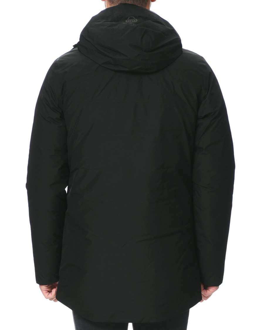 Mies | Takit | Sail Racing | Black Ice Gore-Tex Parka Carbon