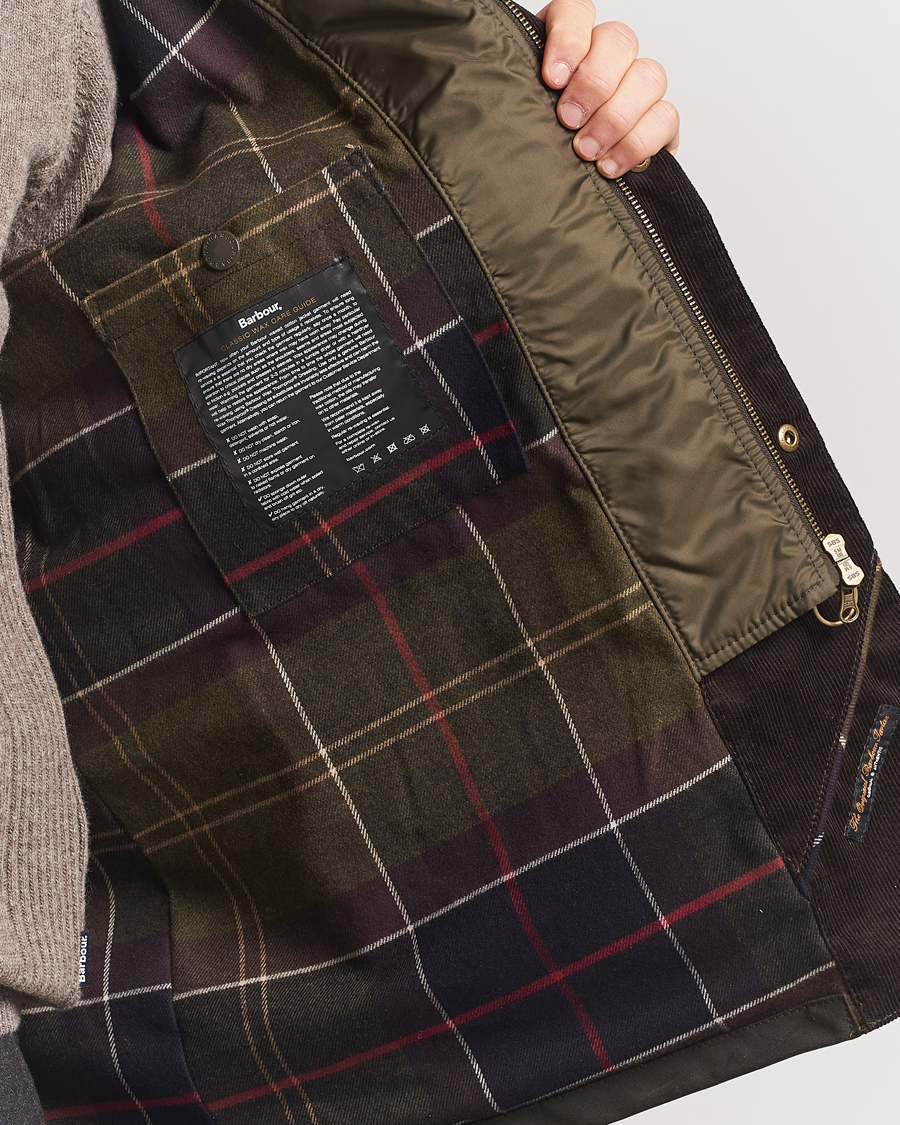 Mies | Takit | Barbour Lifestyle | Ogston Waxed Jacket Olive