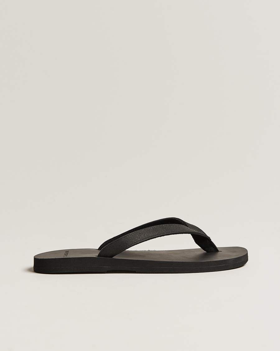 Mies | The Resort Co Saffiano Leather Flip-Flop Black | The Resort Co | Saffiano Leather Flip-Flop Black