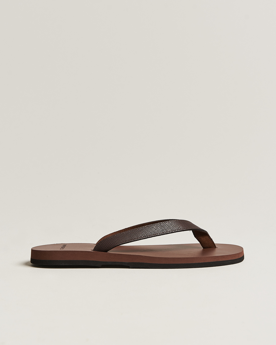 Mies | The Resort Co Saffiano Leather Flip-Flop Brown | The Resort Co | Saffiano Leather Flip-Flop Brown