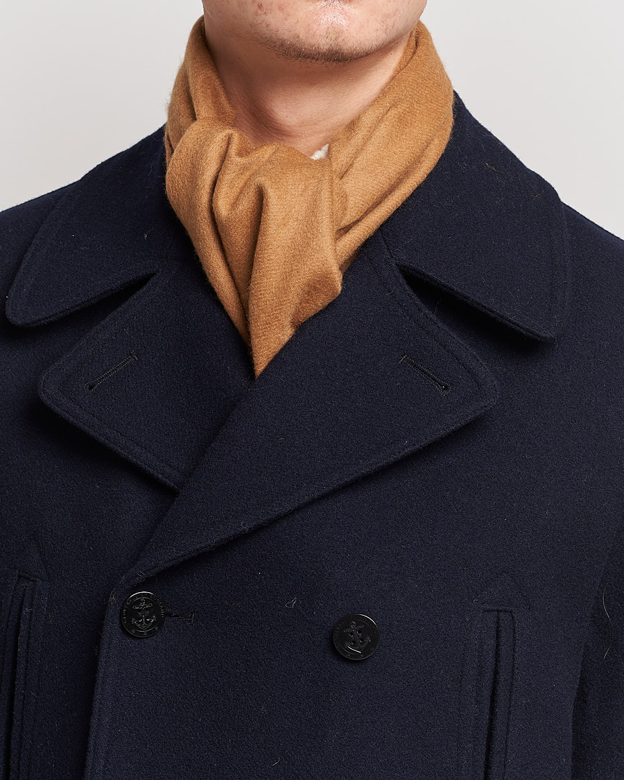 Mies | Johnstons of Elgin Cashmere Scarf Camel | Johnstons of Elgin | Cashmere Scarf Camel
