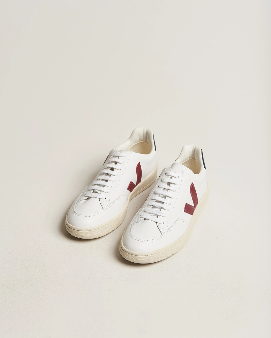 Mies | Veja | Veja | V-12 Leather Sneaker White/Marsala Nautico