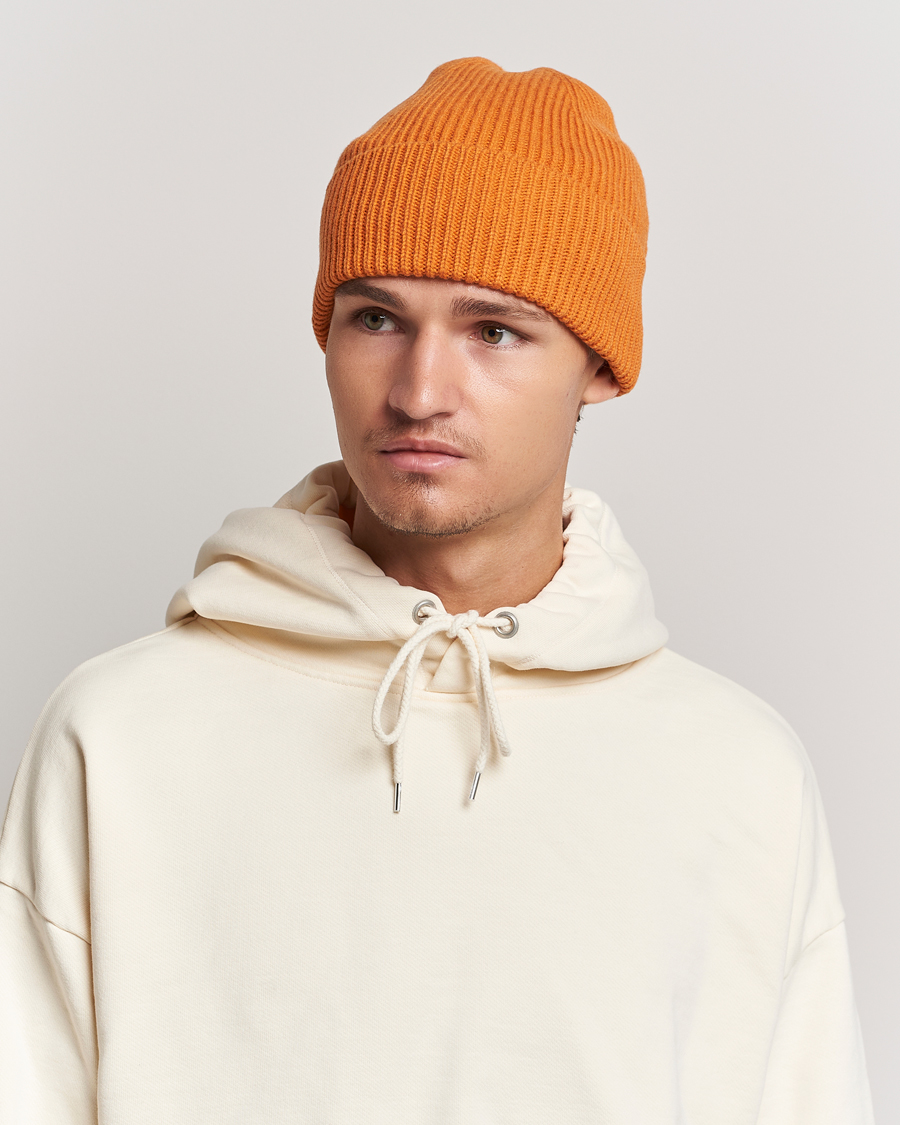 Mies | Pipot | Colorful Standard | Merino Wool Beanie Burned Orange