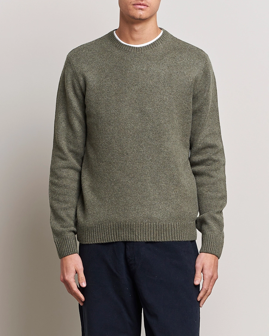 Mies |  | Colorful Standard | Classic Merino Wool Crew Neck Dusty Olive