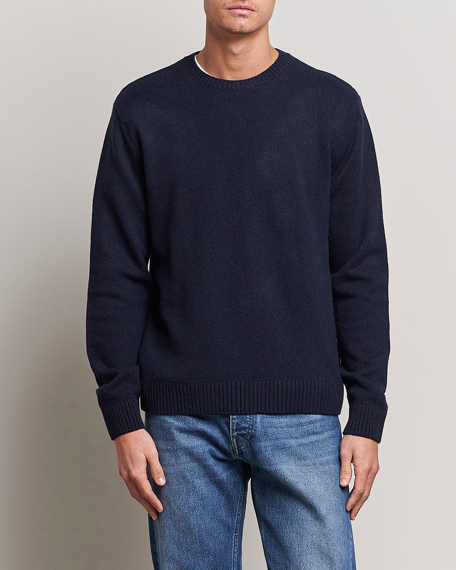 Mies | Puserot | Colorful Standard | Classic Merino Wool Crew Neck Navy Blue