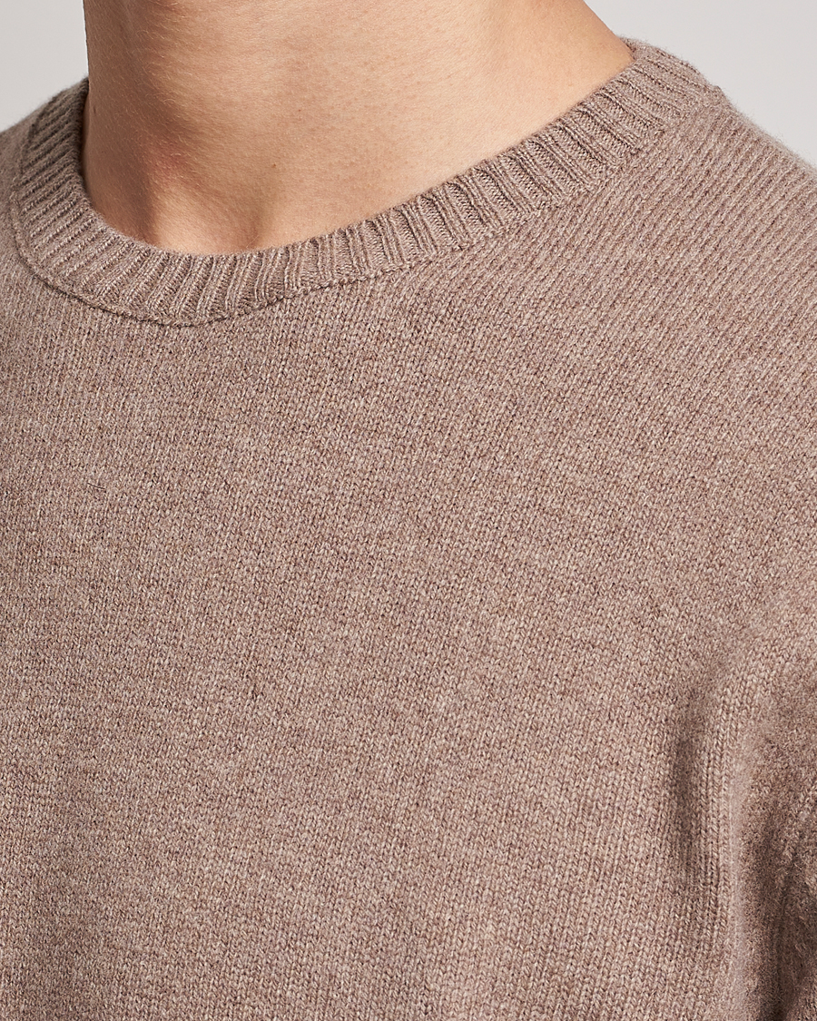 Mies | Puserot | Colorful Standard | Classic Merino Wool Crew Neck Warm Taupe