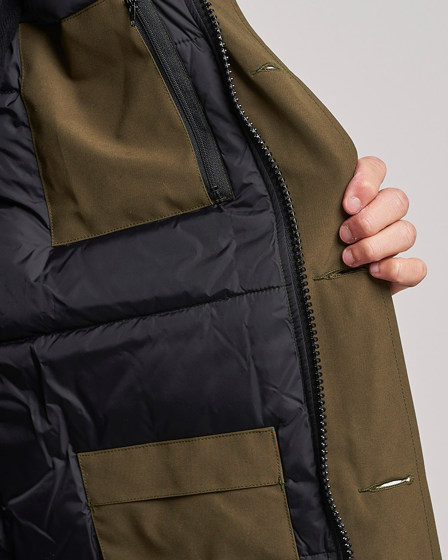 Mies | Takit | Canada Goose | Chateau No Fur Parka Military Green