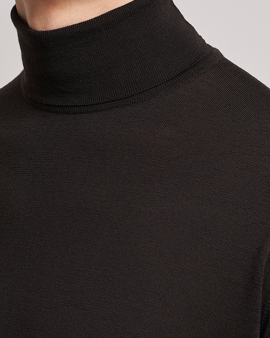 Mies | Puserot | John Smedley | Cherwell Extra Fine Merino Rollneck Dark Cocoa