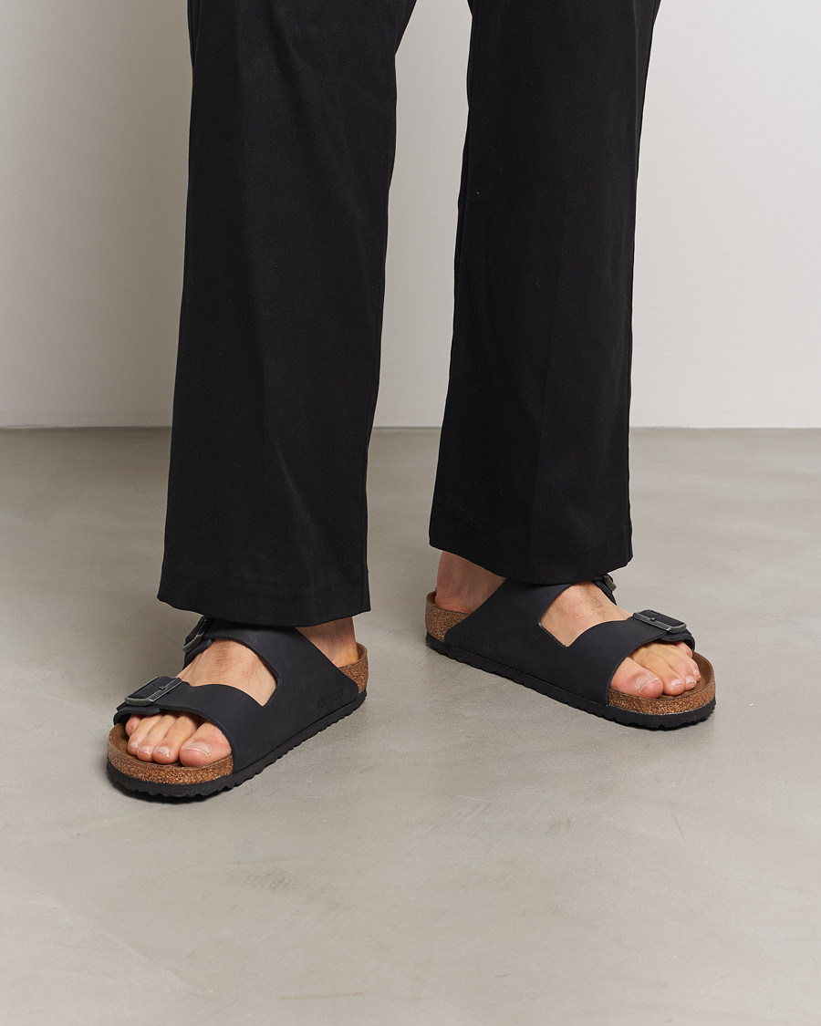 Mies | Sandaalit ja tohvelit | BIRKENSTOCK | Arizona Classic Footbed Black Oiled Leather
