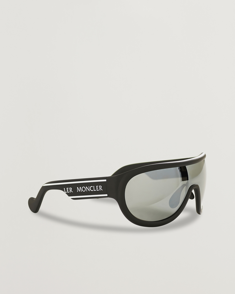 Mies | Moncler Lunettes ML0106 Sunglasses Matte Black | Moncler Lunettes | ML0106 Sunglasses Matte Black