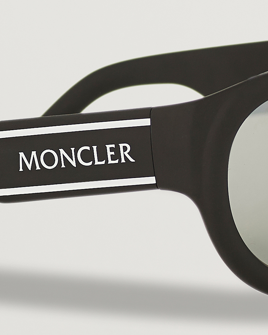 Mies | Moncler Lunettes ML0106 Sunglasses Matte Black | Moncler Lunettes | ML0106 Sunglasses Matte Black