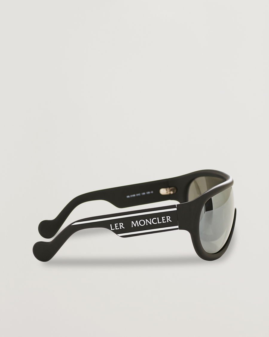 Mies | Moncler Lunettes ML0106 Sunglasses Matte Black | Moncler Lunettes | ML0106 Sunglasses Matte Black