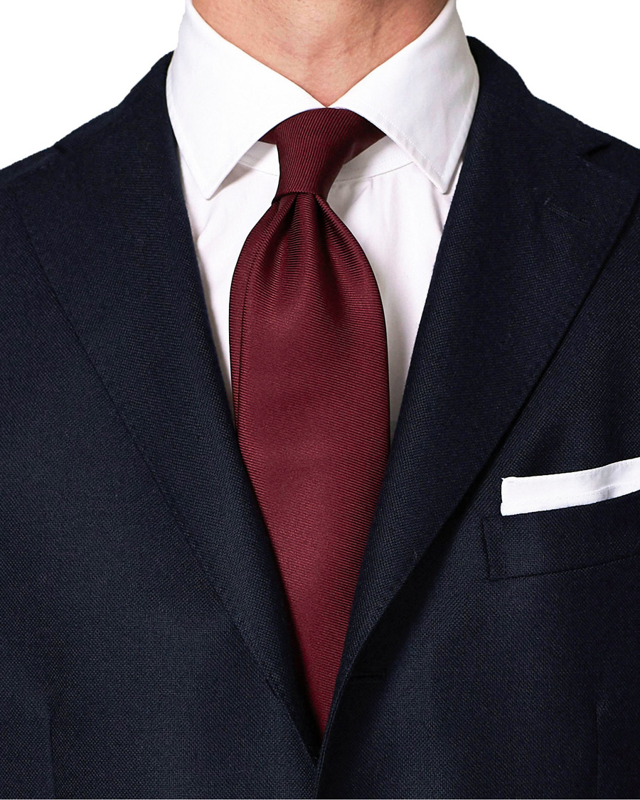 Mies |  | Drake's | Handrolled Woven Silk 8 cm Tie Burgundy