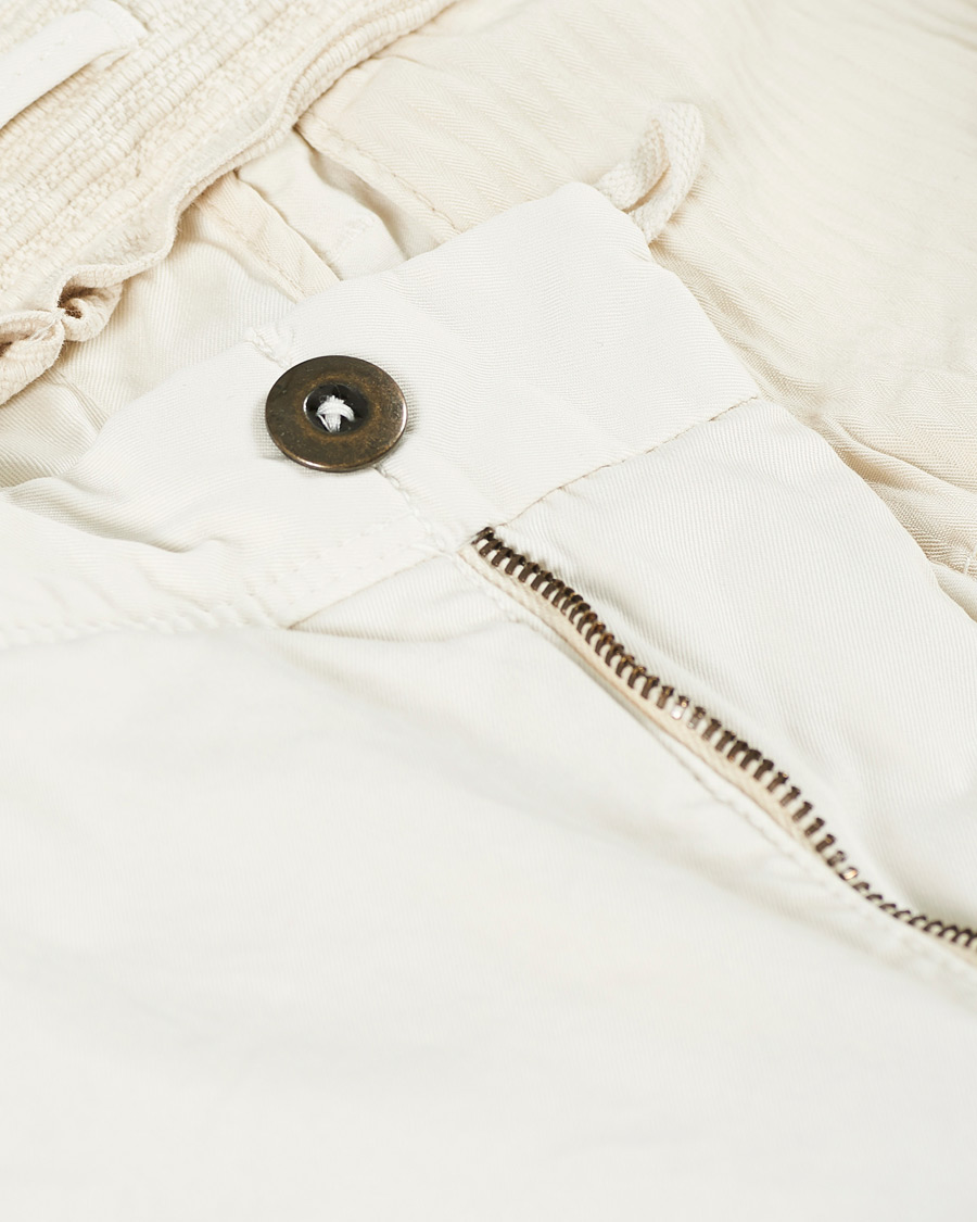 Mies | Housut | Incotex | Slim Fit Garment Dyed Slacks Off White