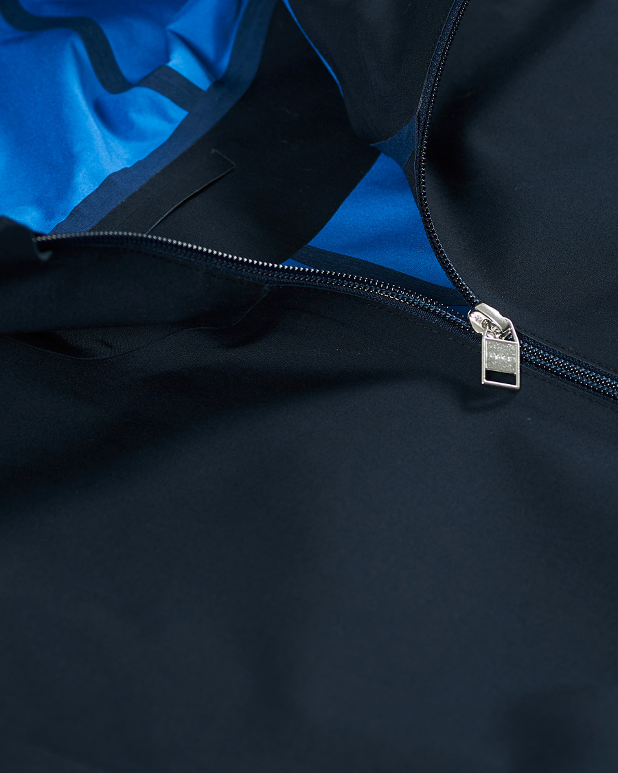 Mies | Takit | Tiger of Sweden | Renard Rain Jacket Light Ink