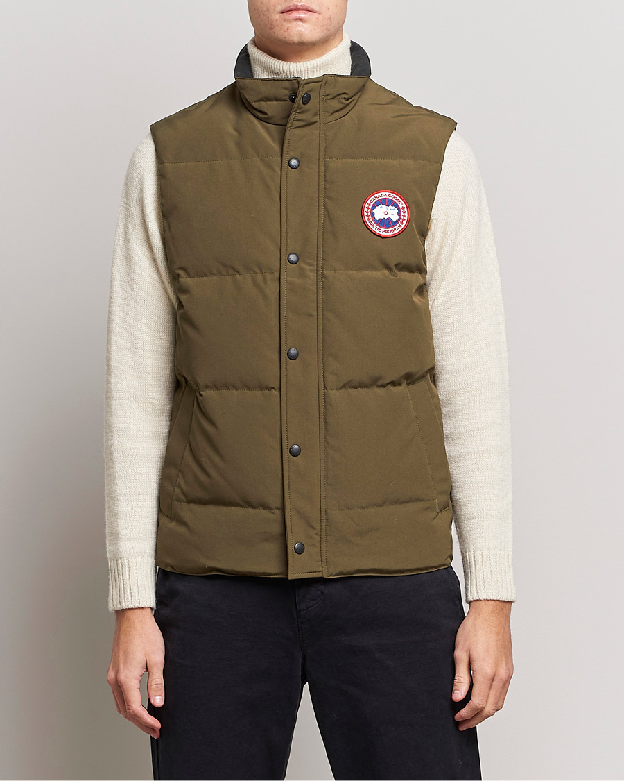 Mies | Takit | Canada Goose | Garson Vest Military Green