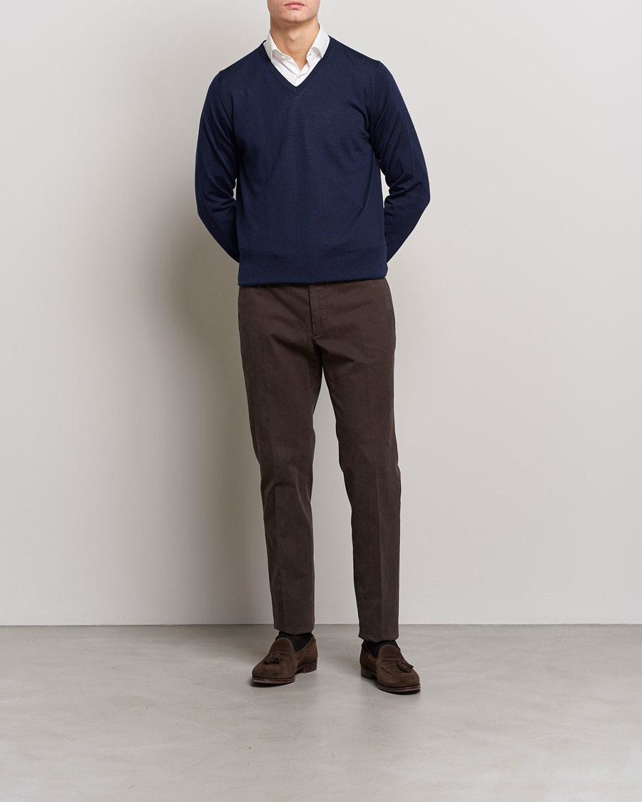 Mies | Puserot | Stenströms | Merino V-Neck Navy