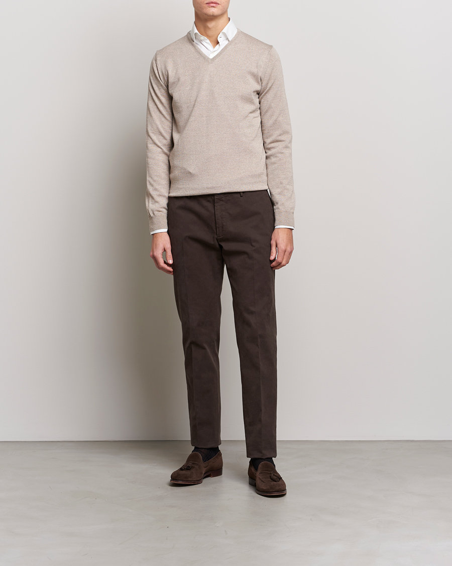 Mies | Puserot | Stenströms | Merino V-Neck Sand