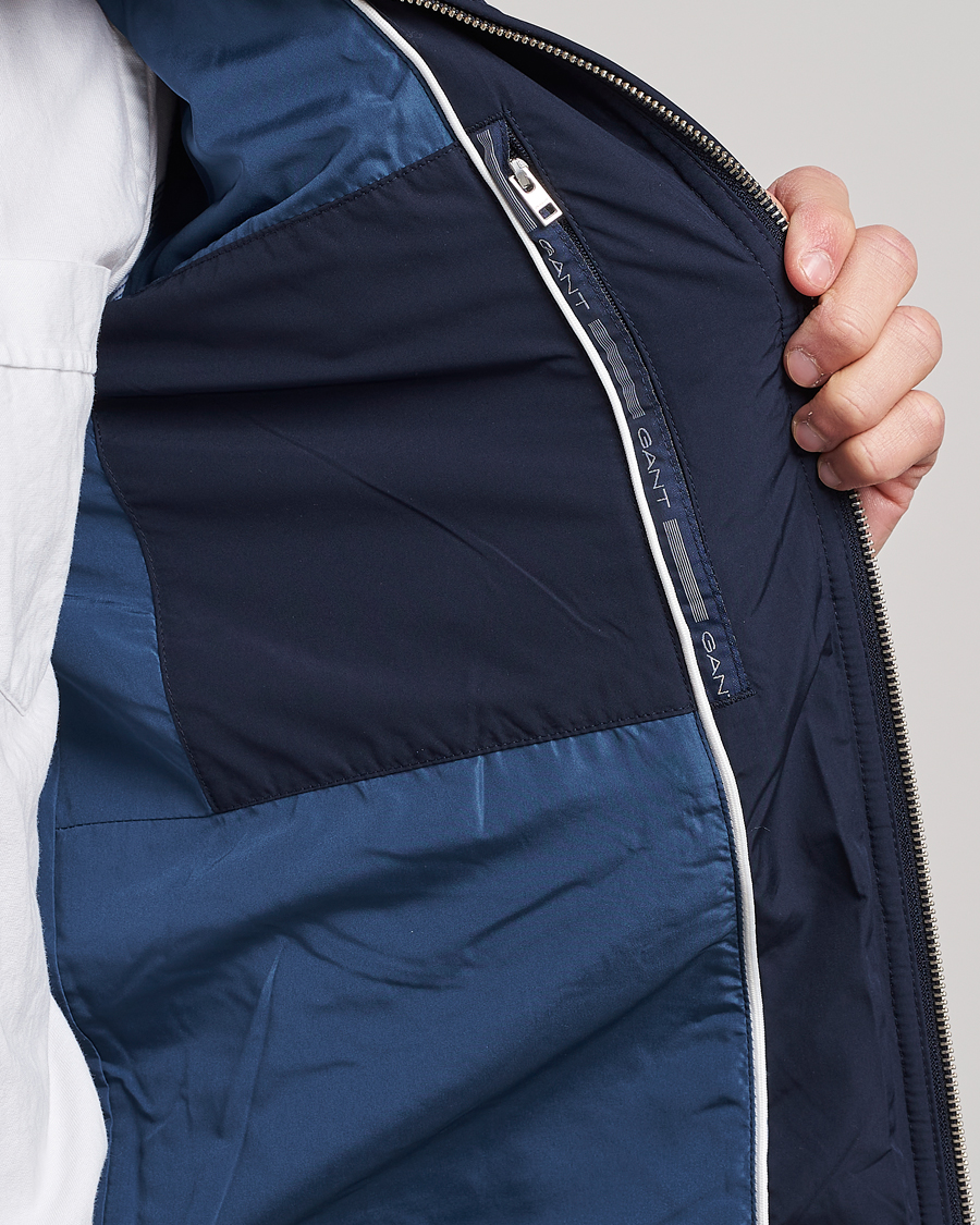 Mies | Takit | GANT | The Quilted Windcheater Evening Blue