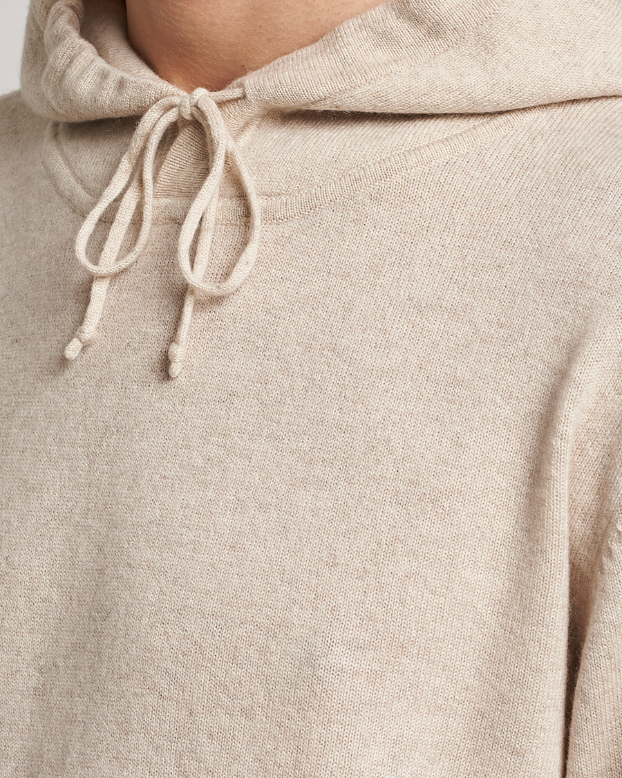 Mies | Puserot | People's Republic of Cashmere | Cashmere Hoodie Oatmilk