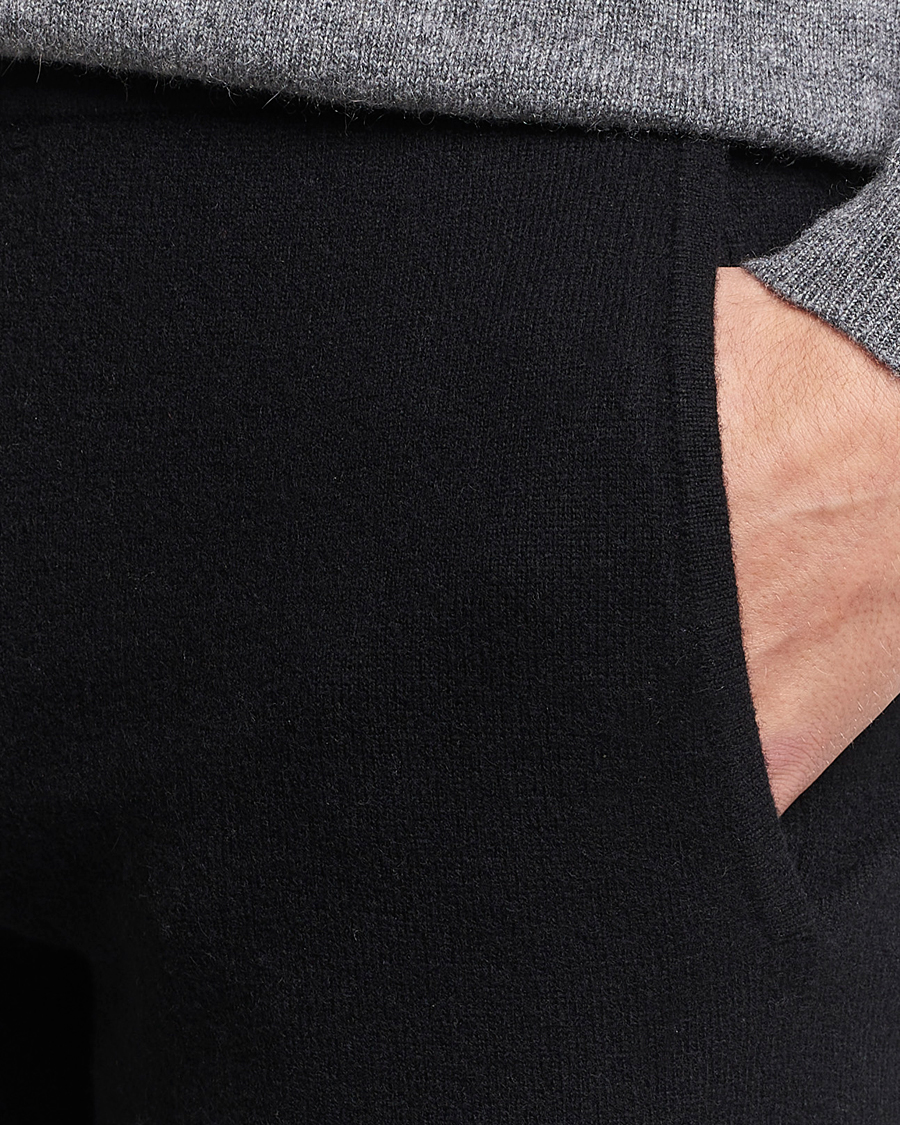 Mies | Housut | People's Republic of Cashmere | Cashmere Sweatpants Black