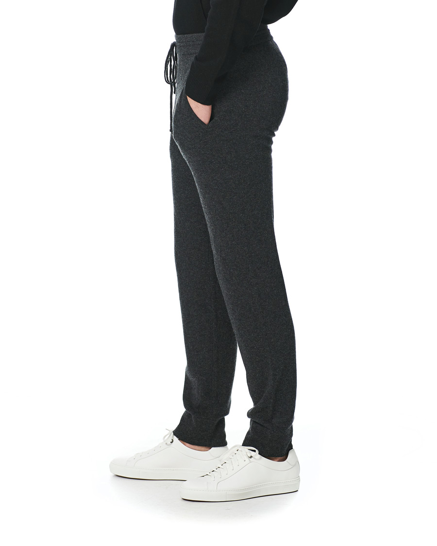 Mies | Housut | People's Republic of Cashmere | Cashmere Sweatpants Dark Grey