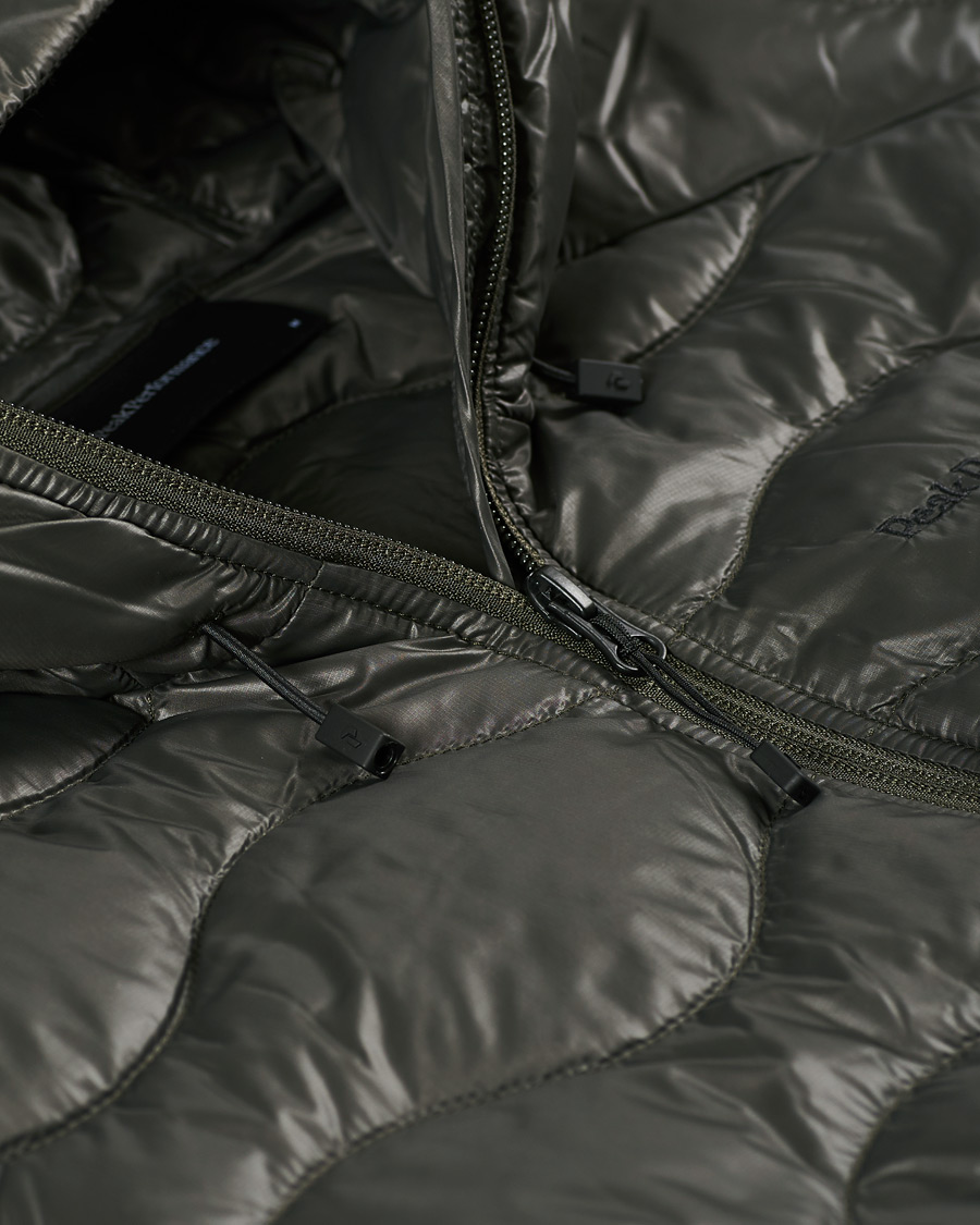 Mies | Takit | Peak Performance | Helium Hooded Jacket Black Olive