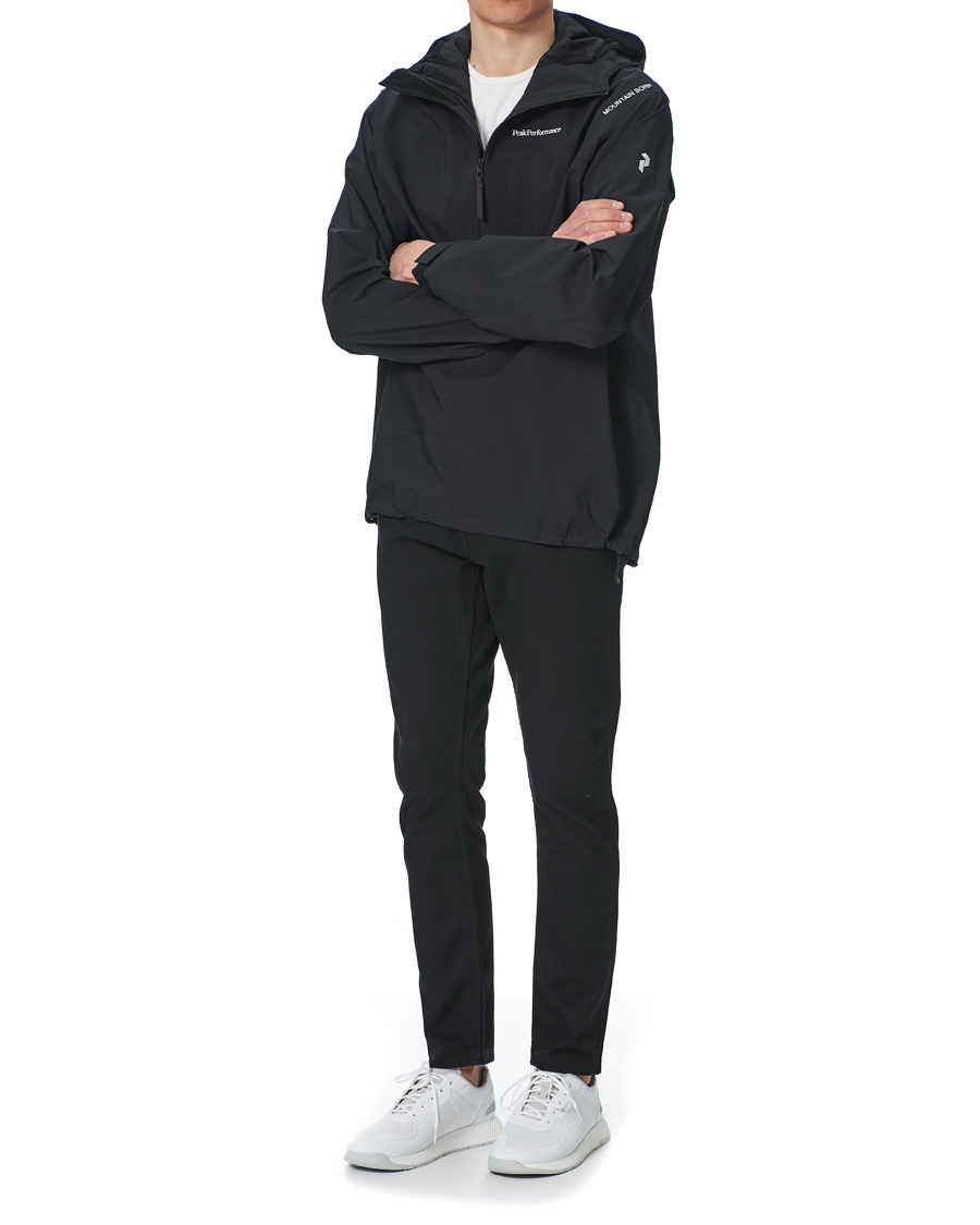 Mies | Takit | Peak Performance | Stowaway Anorak Black