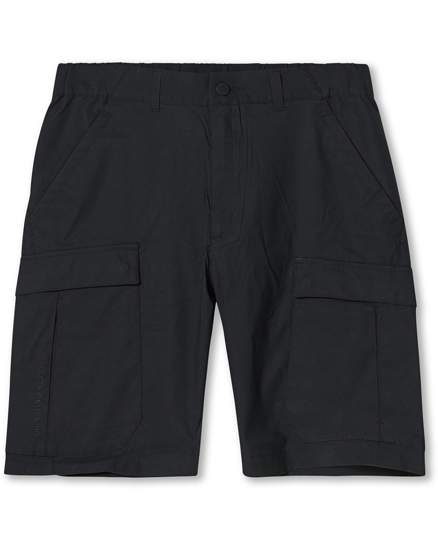 Mies | Shortsit | Peak Performance | Moment Cargo Shorts Black