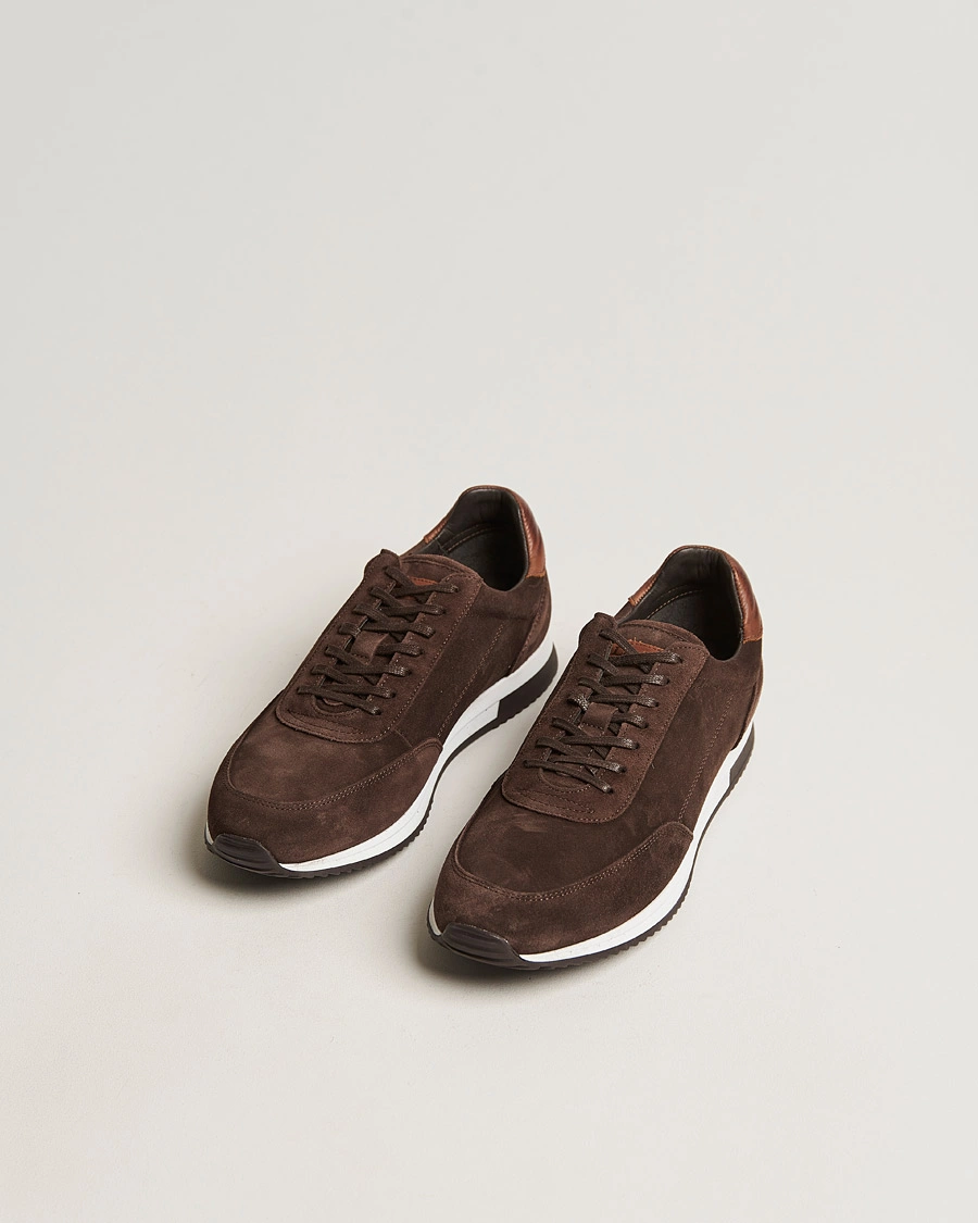 Mies | Best of British | Design Loake | Loake 1880 Bannister Running Sneaker Dark Brown Suede