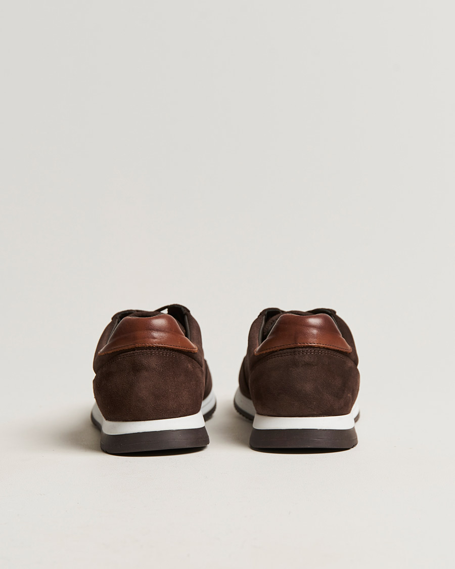 Mies | Tennarit | Loake Shoemakers | Bannister Running Sneaker Dark Brown Suede