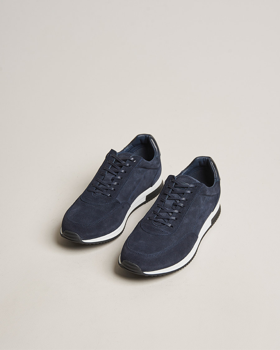 Mies | Tennarit | Loake Shoemakers | Bannister Running Sneaker Navy Suede
