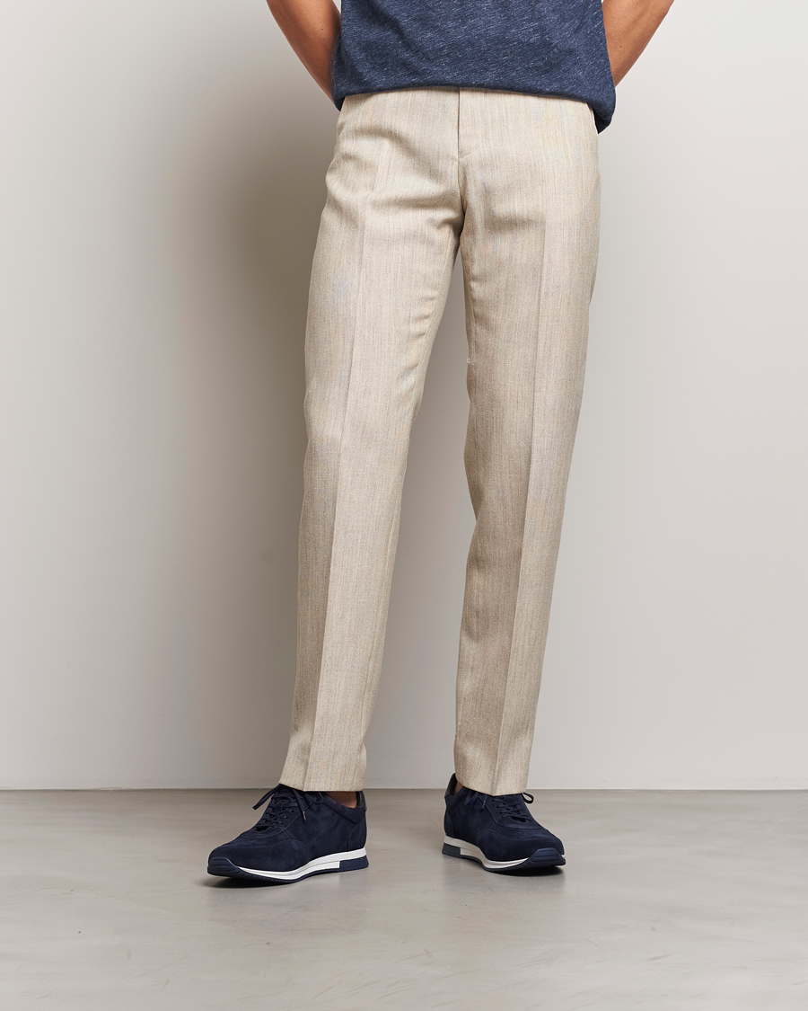 Mies | Tennarit | Loake Shoemakers | Bannister Running Sneaker Navy Suede