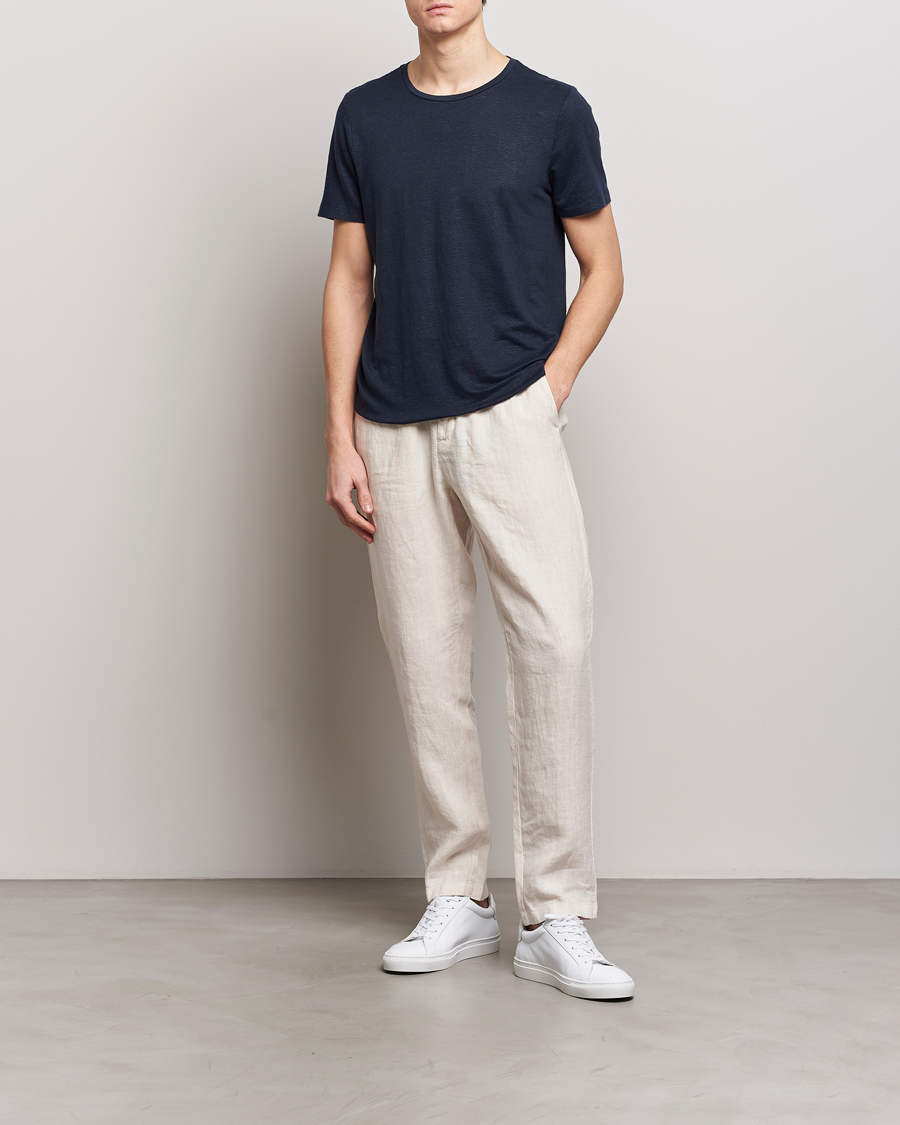 Mies | T-paidat | Oscar Jacobson | Kyran Linen T-Shirt Navy