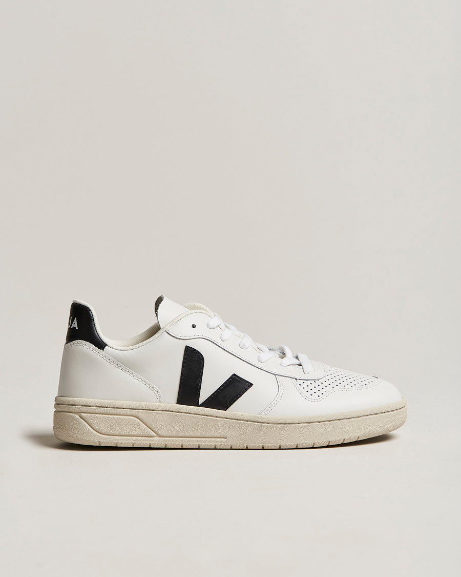 Mies | Veja V-10 Leather Sneaker Extra White/Black | Veja | V-10 Leather Sneaker Extra White/Black