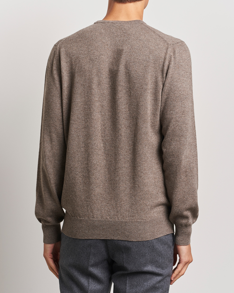 Mies | Puserot | Piacenza Cashmere | Cashmere Crew Neck Sweater Brown