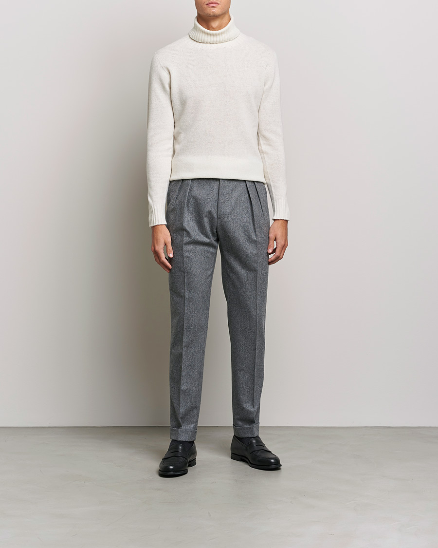 Mies | Puserot | Altea | Wool/Cashmere Turtleneck Sweater Latte