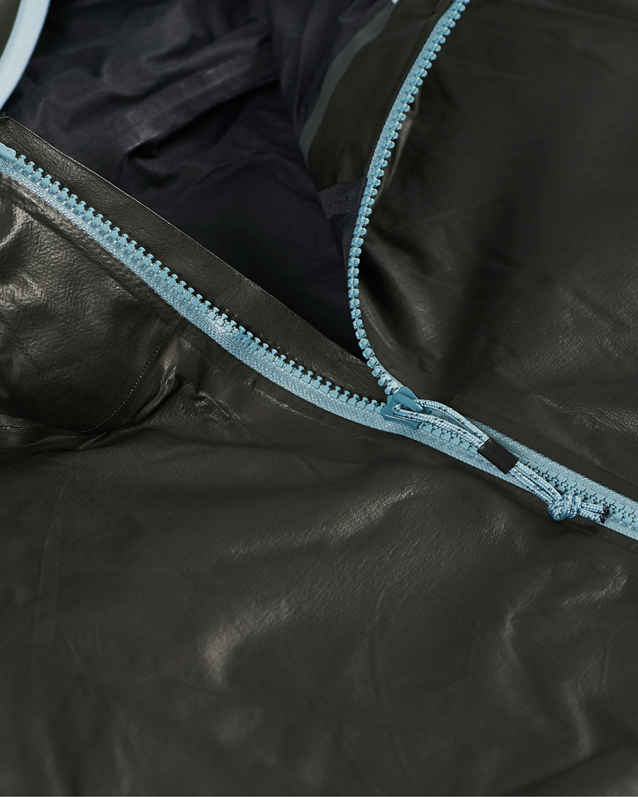 Mies | Takit | Arc'teryx | Norvan SL Lightweight GORE-TEX Hood Black