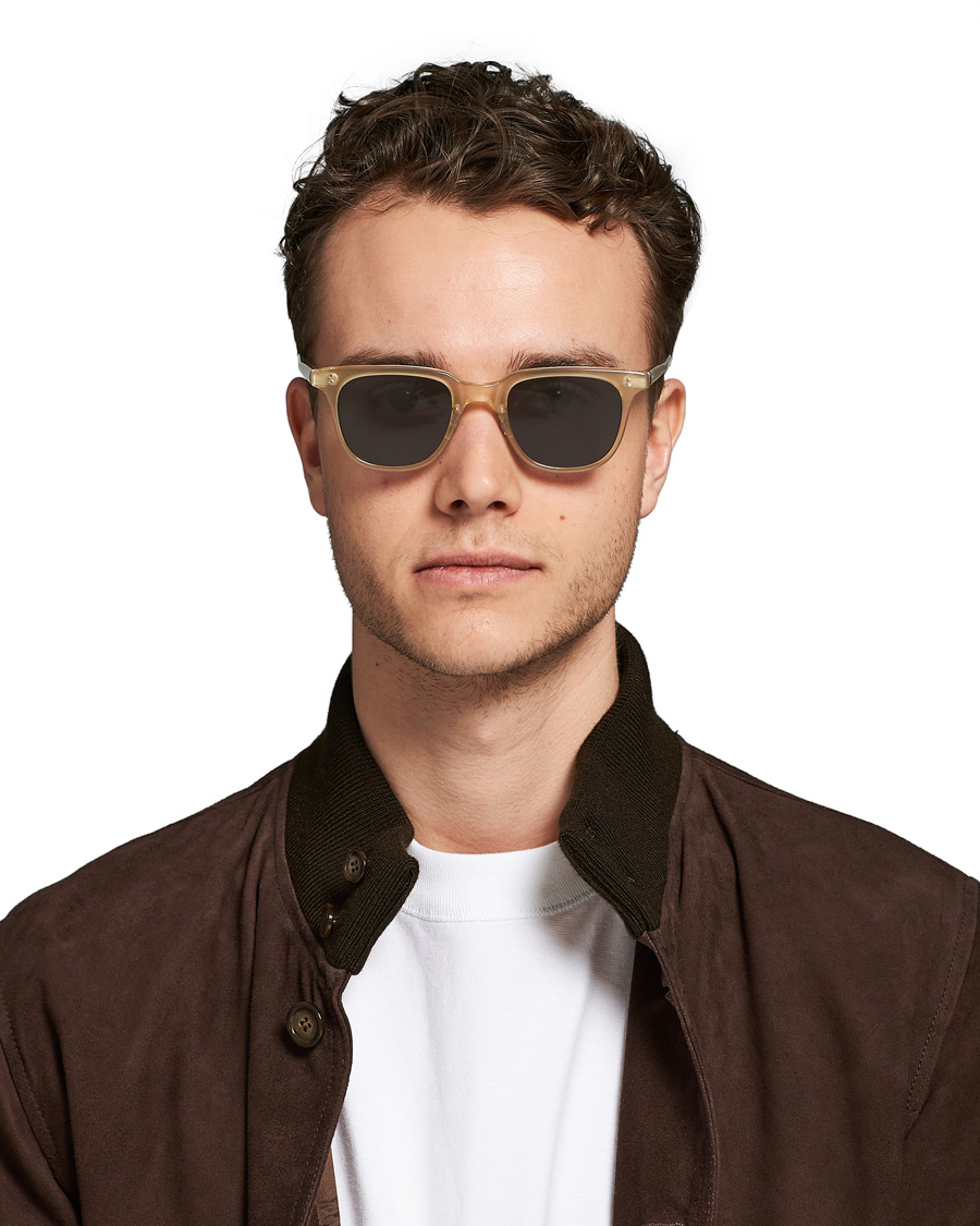 Mies | Eyevan 7285 Franz Sunglasses Beige | EYEVAN 7285 | Franz Sunglasses Beige