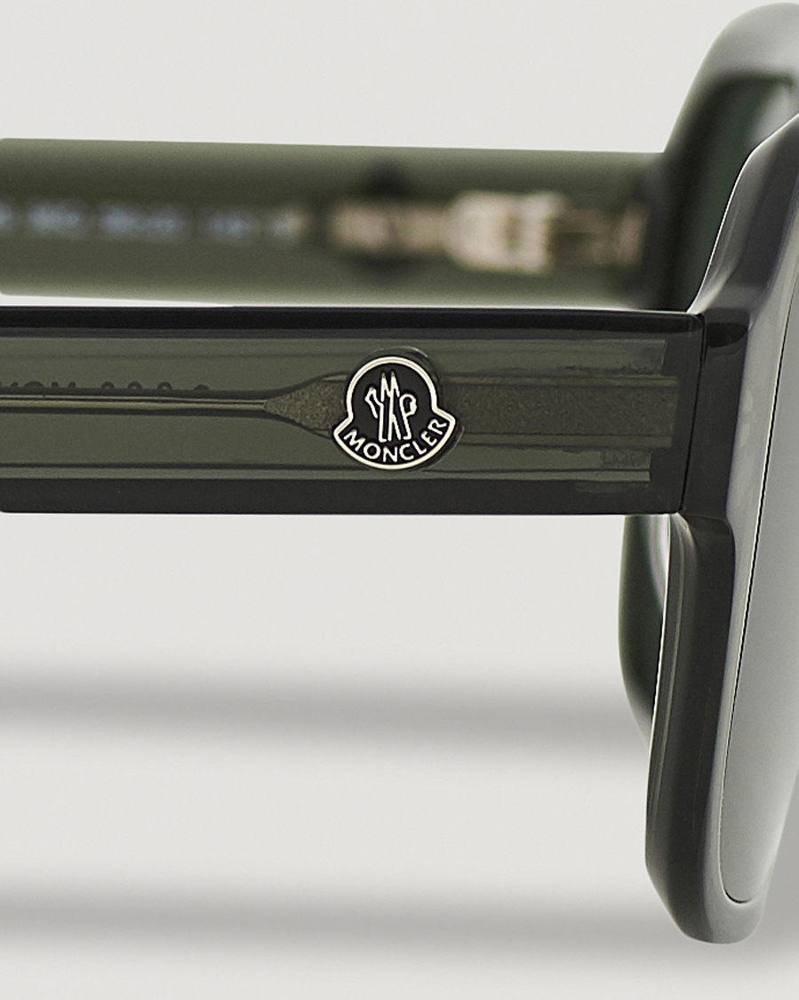 Mies | Moncler Lunettes Icebridge Sunglasses Shiny Dark Green/Green Mirror | Moncler Lunettes | Icebridge Sunglasses Shiny Dark Green/Green Mirror