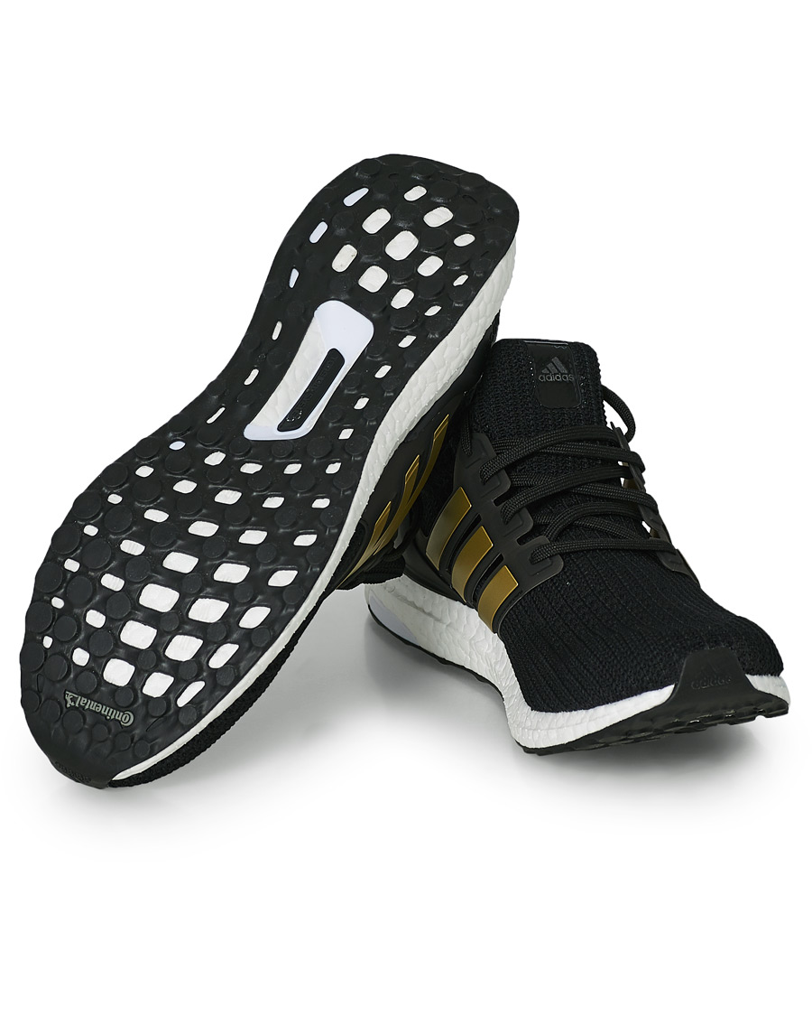 Mies | adidas Performance Ultraboost 4.0 DNA Sneaker Core Black/Gold | adidas Performance | Ultraboost 4.0 DNA Sneaker Core Black/Gold