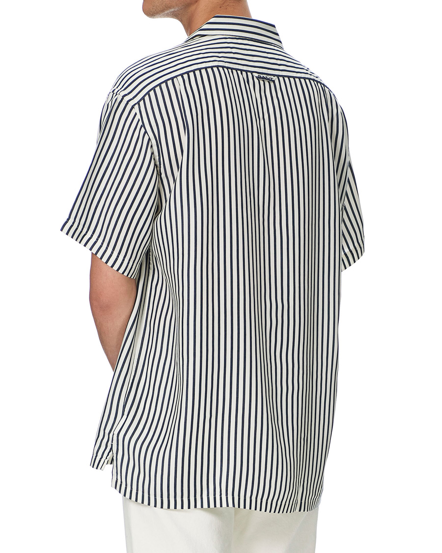 Mies | Kauluspaidat | Gant | Rel Stripe Camp Collar Short Sleeve Shirt White/Blue