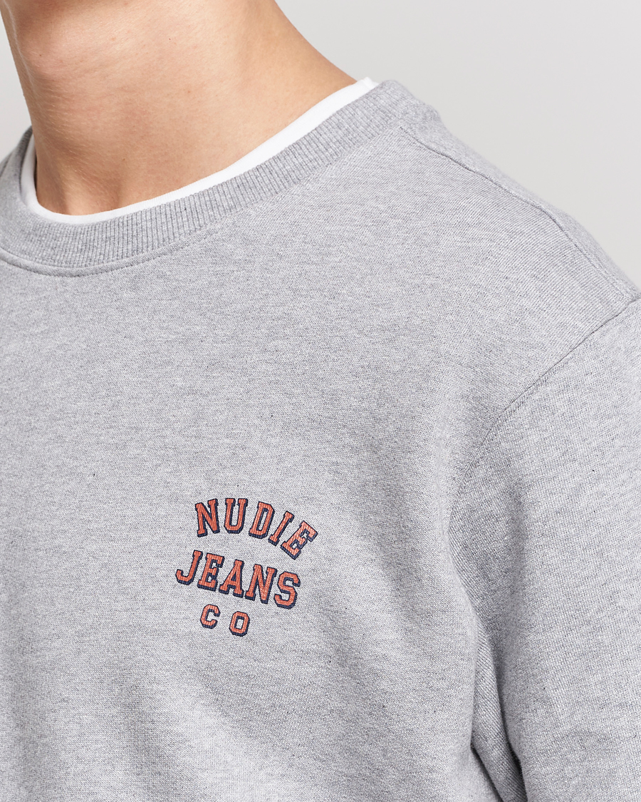 Mies | Puserot | Nudie Jeans | Frasse Logo Sweatshirt Grey melange