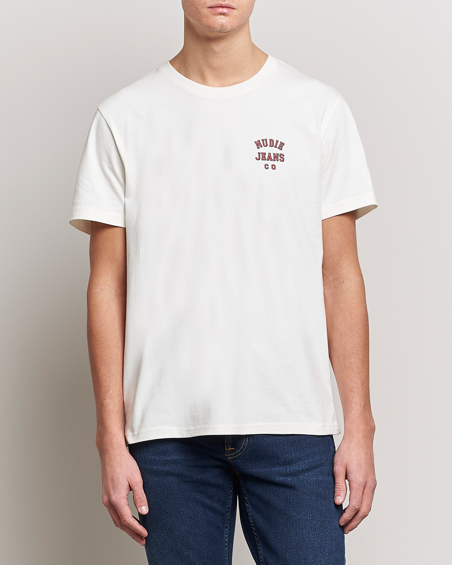 Mies |  | Nudie Jeans | Roy Logo Crew Neck Tee Off White