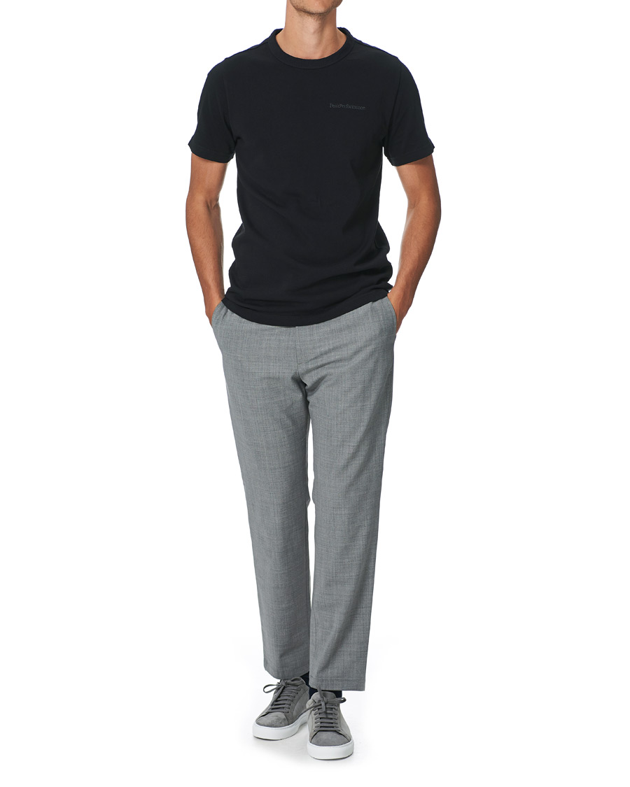 Mies | T-paidat | Peak Performance | Moment Organic Cotton Tee Black