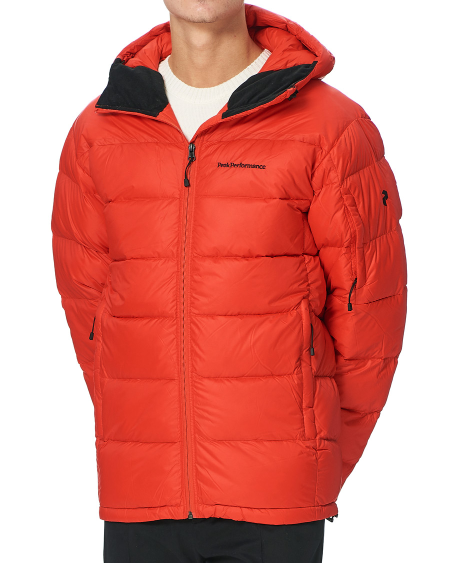 Mies | Takit | Peak Performance | Frost Down Hooded Jacket Racing Red