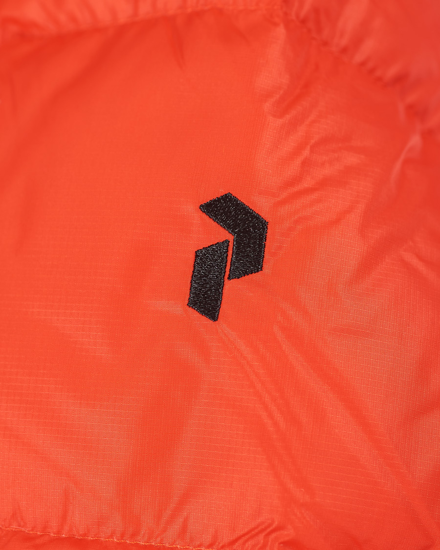 Mies | Takit | Peak Performance | Frost Down Hooded Jacket Racing Red