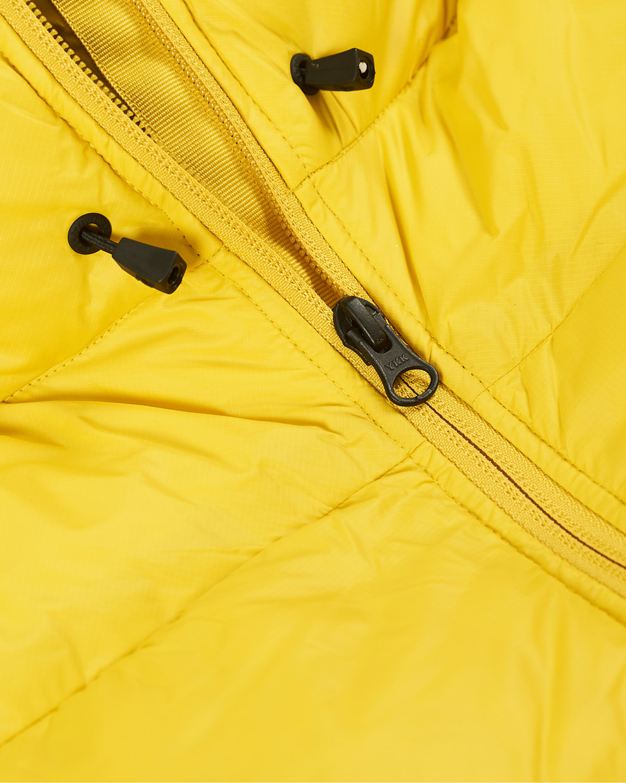 Mies | Takit | Peak Performance | Frost Down Hooded Jacket Trek Yellow