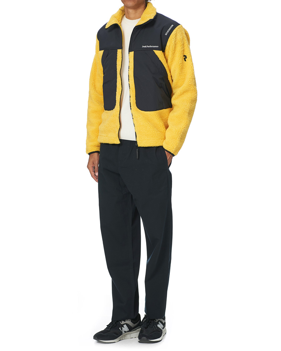 Mies | Takit | Peak Performance | Vipe 95 Pile Jacket Trek Yellow